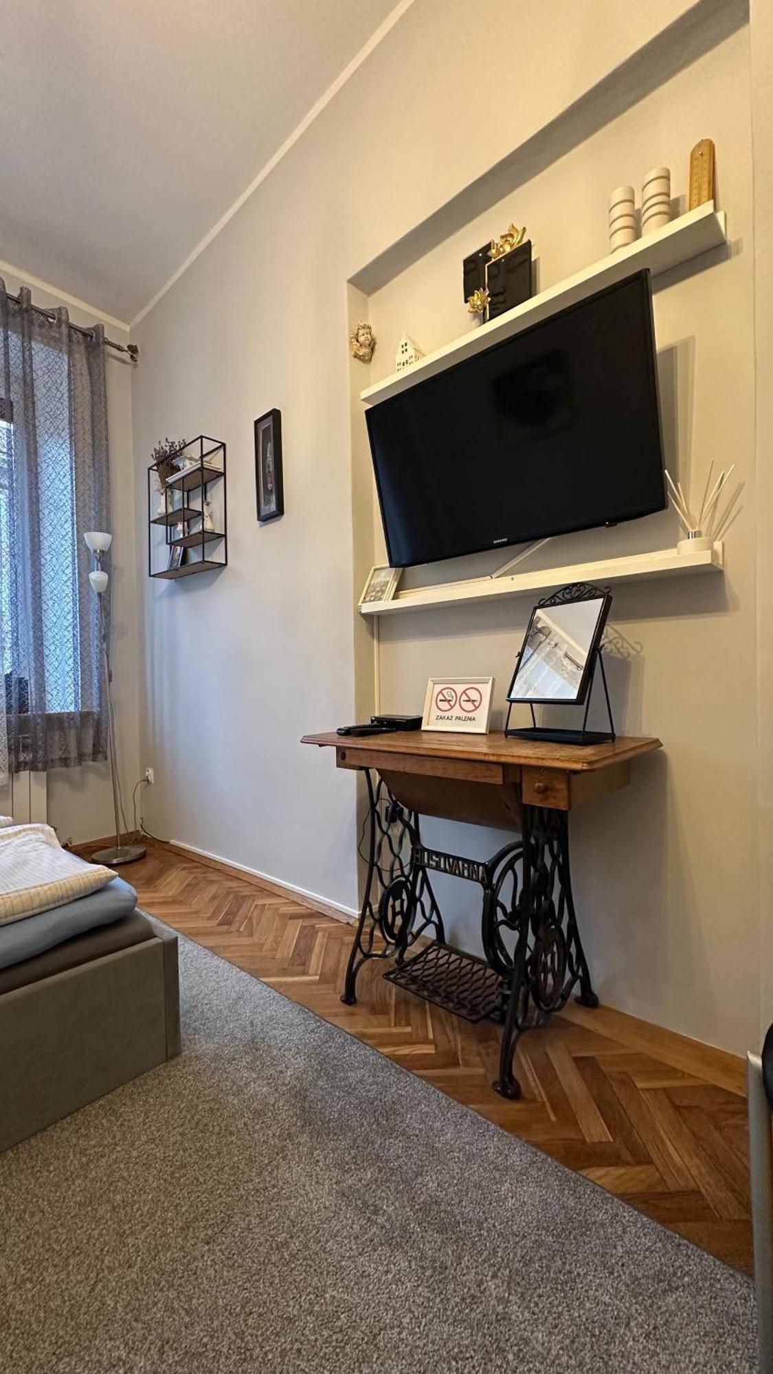 Apartament Przy Dworcu Радом Екстериор снимка