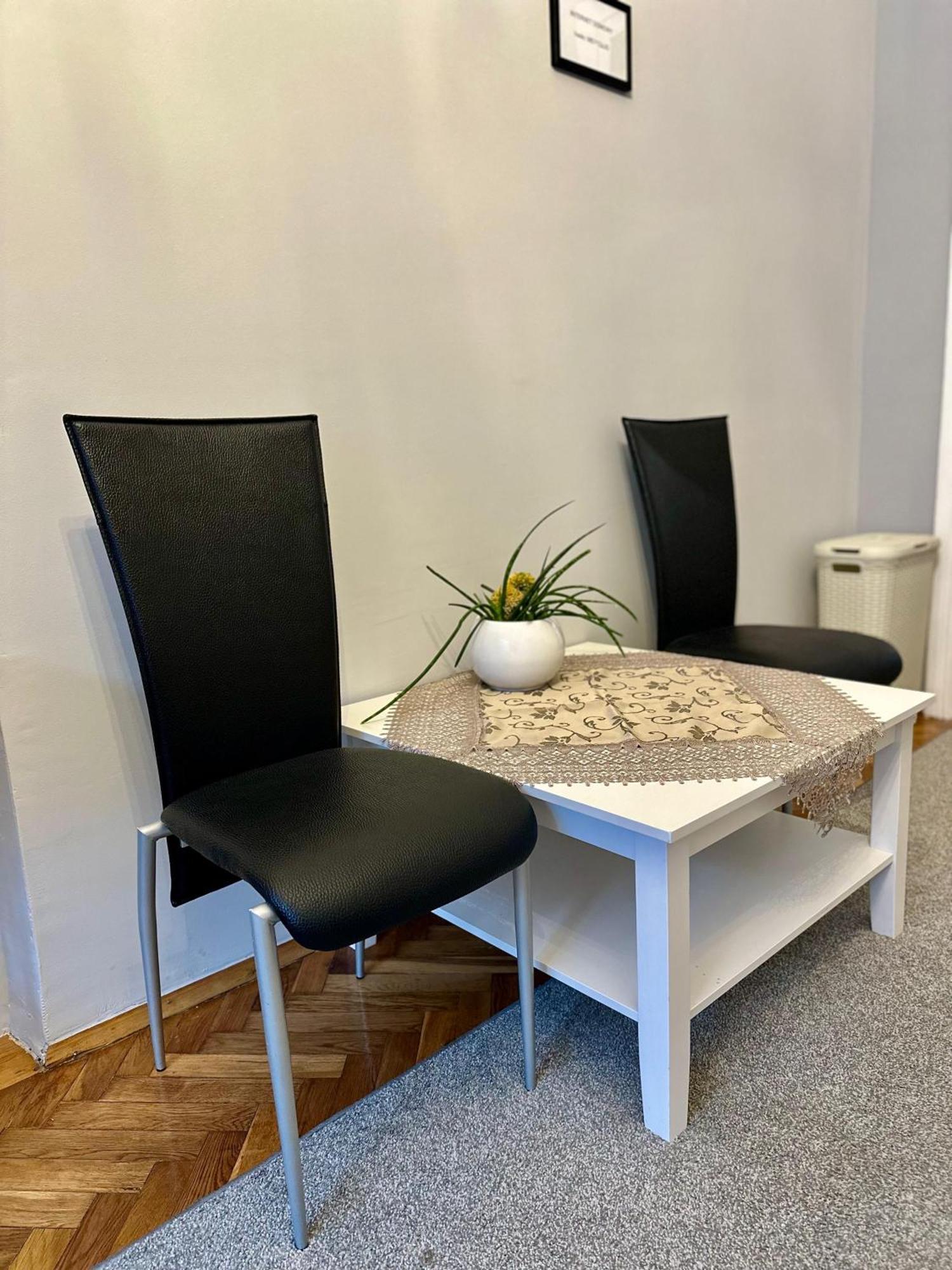 Apartament Przy Dworcu Радом Екстериор снимка